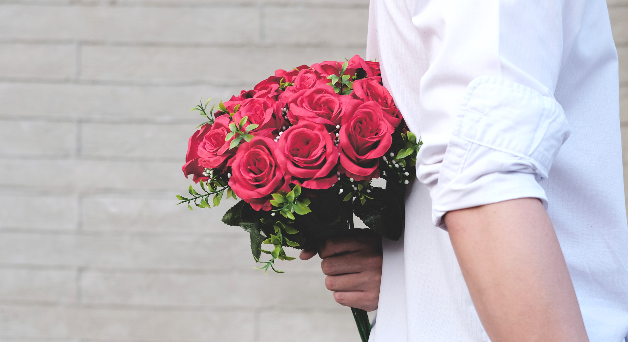 プロポーズをロマンチックに演出する花束 フラワーギフト フラワーギフト お花の専門店 本郷台花う